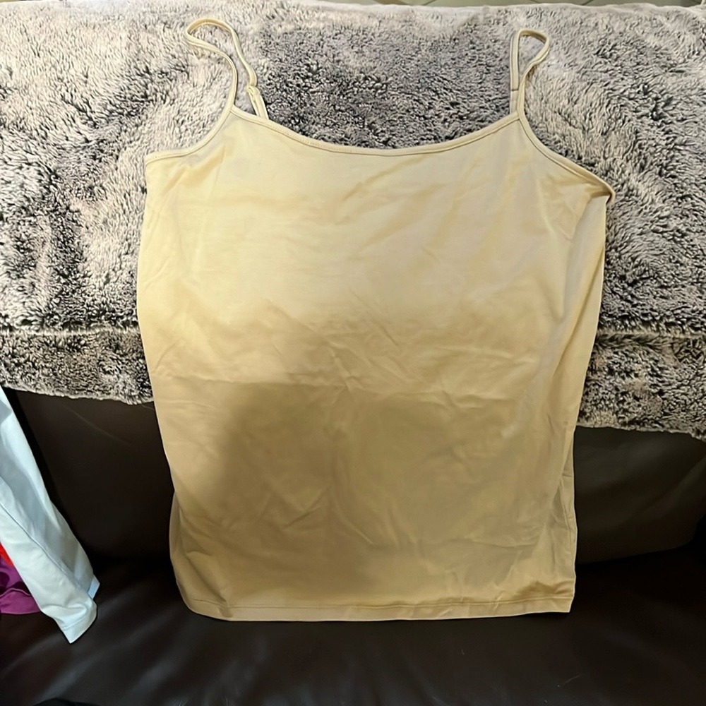 Loft medium under shirt